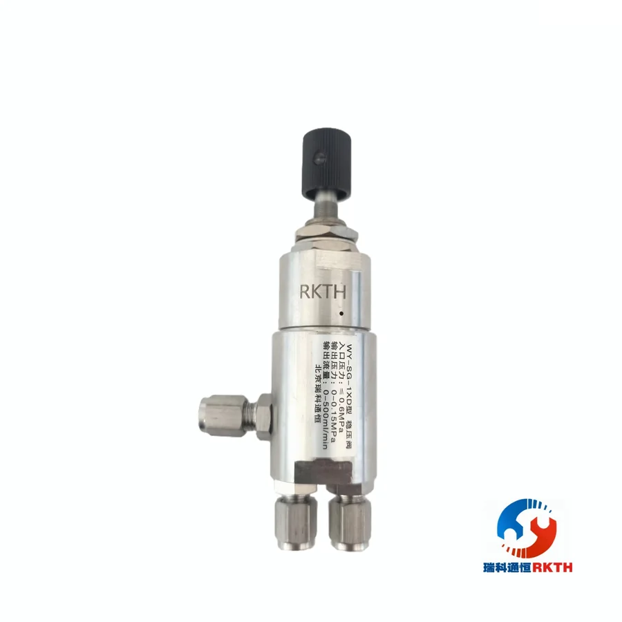 Compact stainless-steel low-pressure regulator